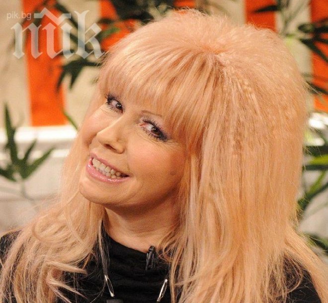 Петя Буюклиева пръска пачки срещу магии
