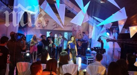 роксана скромничи промоцията вия албум снимки