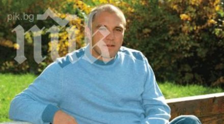 извънредно пик уволнен финансовият бос чистката телевизията продължава