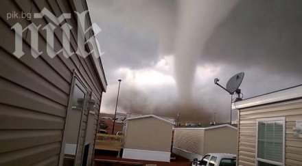 едно доказателство торнадата впечатляващото нещо природата спиращо дъха видео