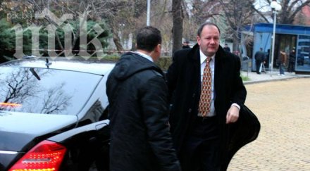 миков бойко взимай кафеварката писна пиша