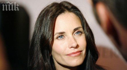 кортни кокс взима млад съпруг