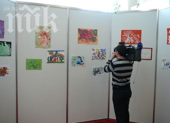 Аутизмът е свързан с високите нива на стероиди в утробата