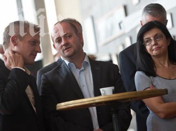 Реформаторският блок оспорва законността на избора на 17-ия ни евродепутат