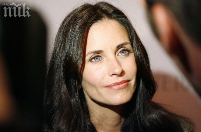 Кортни Кокс си взима по-млад съпруг
