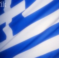 Гърция връща по домовете 100 000 имигранти