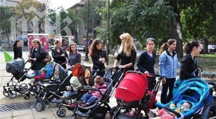 пловдивски майки колички поведоха шествието памет паоло