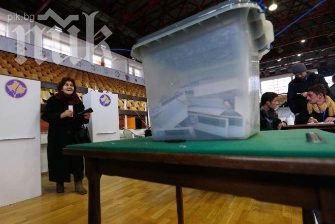 Парламентарните избори в Косово протичат спокойно