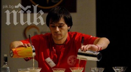 търсят спешно 1030 сервитьори бармани