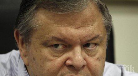 външният министър гърция влезе болница