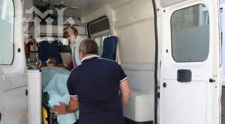 благоевградчанинът ударил месечното бебе майка детето било друг