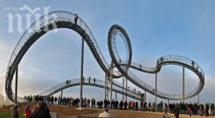 сащ вдигат високото увеселително влакче света