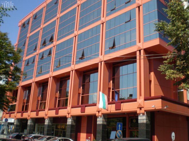 Шуробаджанащина като за последно! Бащата на известен политик от ДПС се намърда в Сметната палата