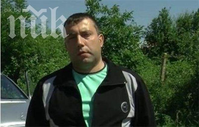  Баща иска да вземе дъщеря си от баба й и дядо й, а не я бил виждал от години