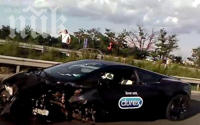 Това видео е абсолютен хит в интернет! Ламборгини гони Порше с 200 км/час по Цариградско, забива се в джип!