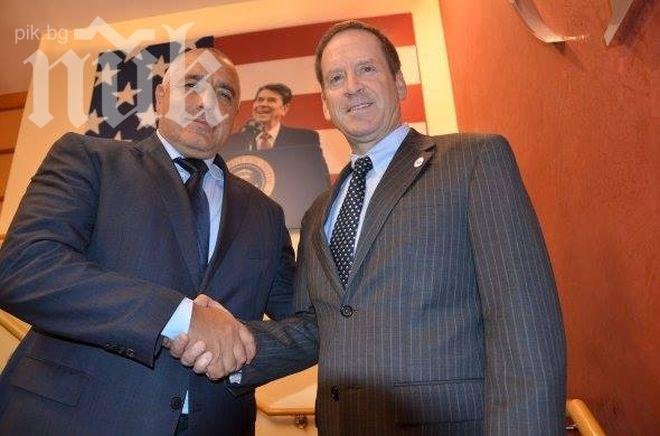 Борисов пред ПИК от САЩ: Аплодирам Станишев за  оставката на правителството! Трябва бързо да се направи работещо правителство, което да извади България от блатото (обновена)