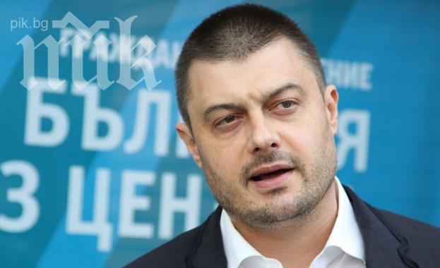 Бареков: Позицията на Станишев за избори през юли е идиотска и изцяло обслужва Борисов Бареков: Позицията на Станишев за избори през юли е идиотска и изцяло обслужва Борисов