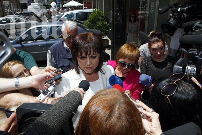 Корнелия Нинова пред ПИК: Изборите трябва да са наесен! Правителството не е виновно за лошия резултат на БСП
