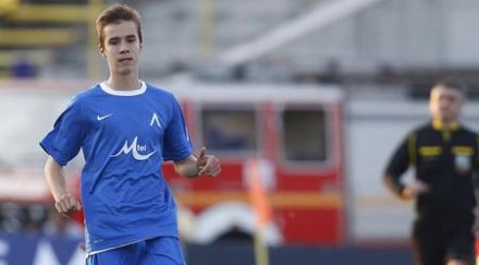 пик стойчо опитва отмъкне талант левски