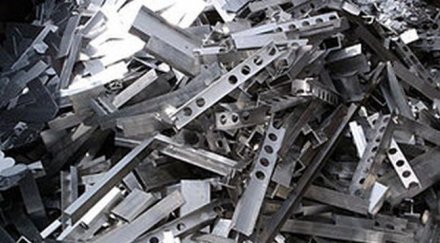 закопчаха бандити пребили пазач задигнали 450 желязо