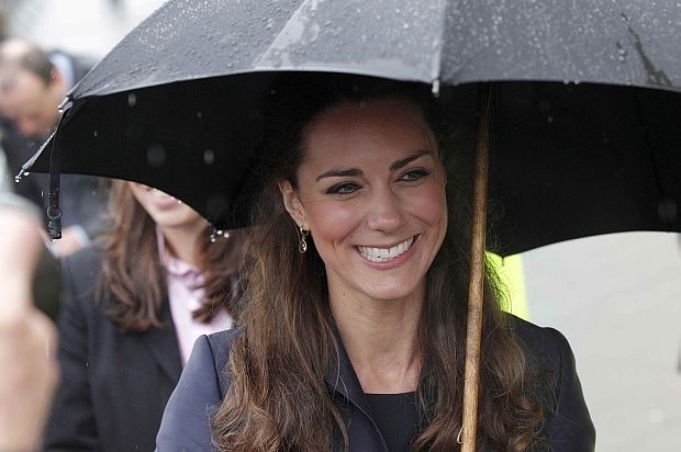 Уволниха журналист заради снимки на Кейт Мидълтън