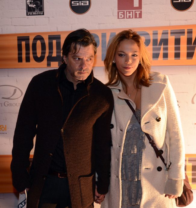 Екшън и секс на макс в Под прикритие 3