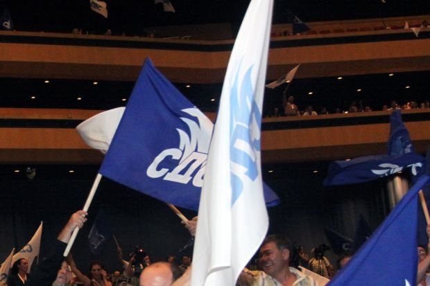 Ренегатите в СДС - на позорния стълб в понеделник