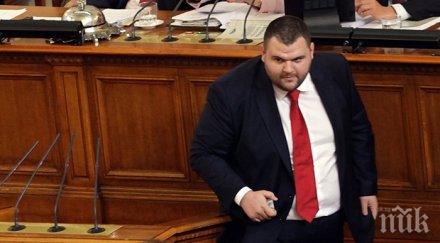 делян пеевски лъжа имам необслужвани кредити ктб искаме лиценза шефа банката излъга