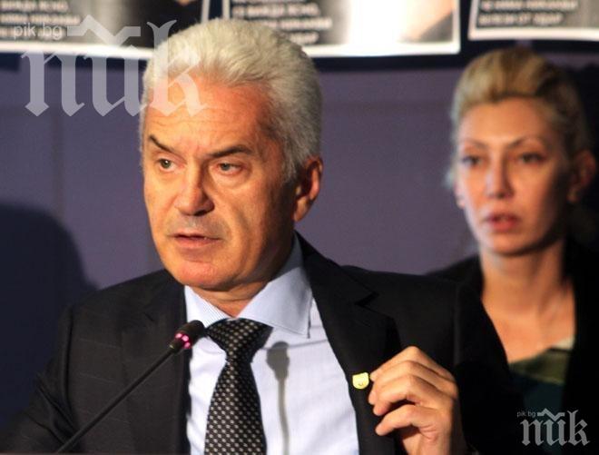 Волен Сидеров: Тук сме, готови да подкрепим вота, но ГЕРБ май преговаря с ДПС