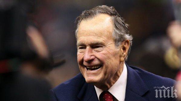 Джордж Буш-старши скочи с парашут за рождения си ден