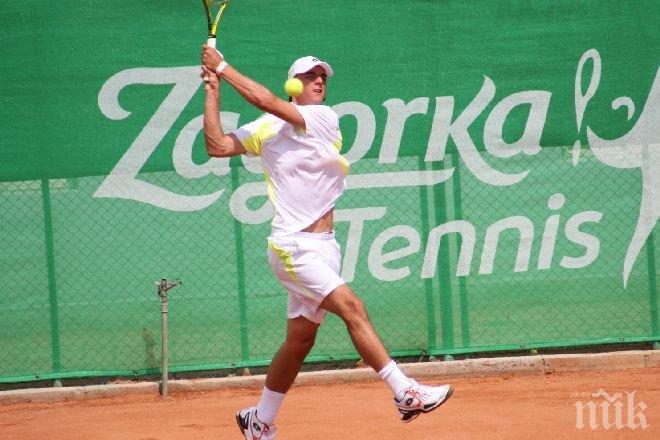 Димитър Кузманов продължава на турнира в Бургас, Грозданов отпадна