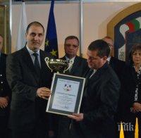 Войната Пеевски - Василев се ожесточава! Бивш антимафиот и спецпрокурор активират медии в полза на банкера!