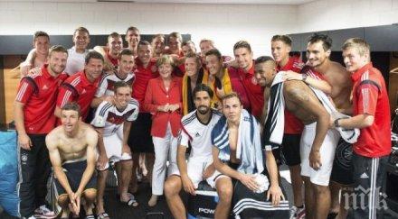 ангела меркел поздрави бундестима съблекалнята