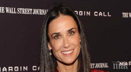 деми мур замества сара джесика паркър нова комедия