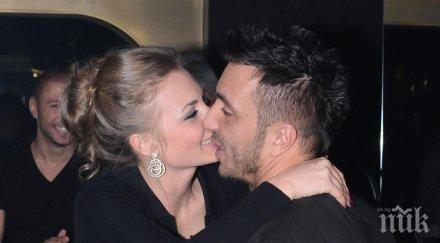 нов удар жената коцето кръшка студентка