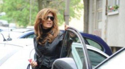 наглост анелия подлуди столична бензиностанция претенциите дайте път известна съм