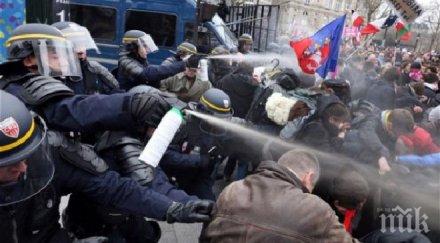 полицаи използваха сълзотворен газ стачкуващи железничари париж