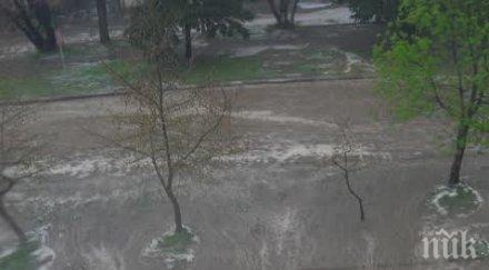 потоп удави двегодишно дете