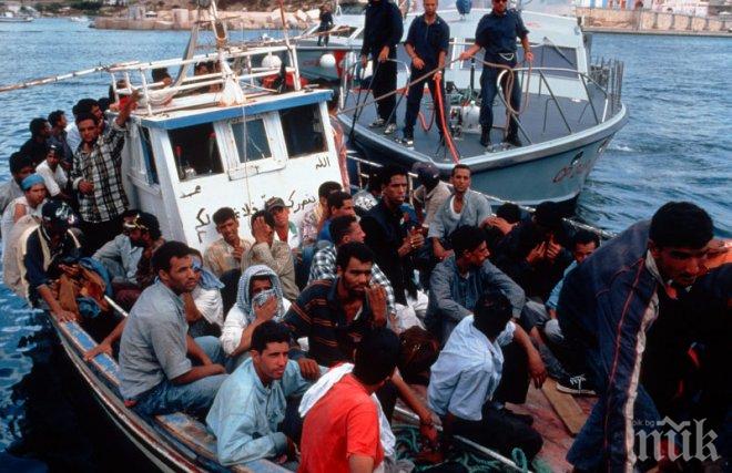 Петима души загинаха след потъване на лодка край Малайзия