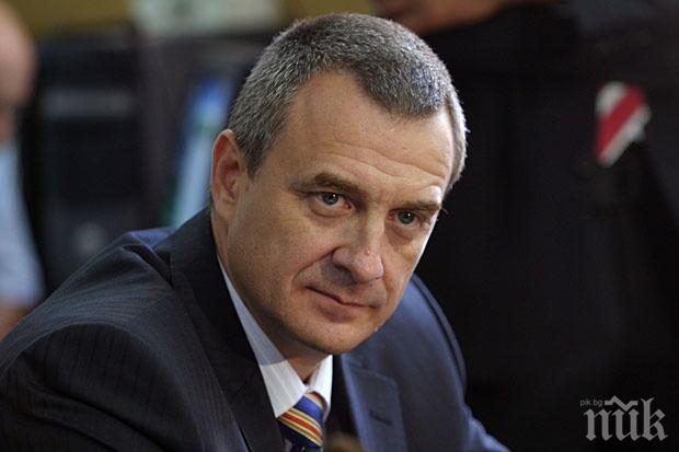 Цветлин Йовчев опроверга Сотир Цацаров по случая Пеевски