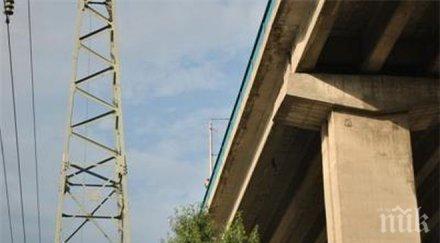 затвориха едното платно аспаруховия мост опасност срутване