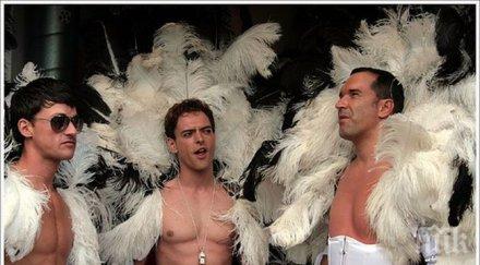 стотици хиляди участваха гей паради берлин