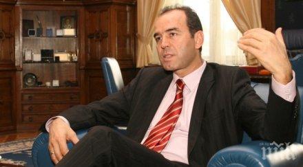 шефът бнб искров ктб фалирала смисъл хората редят опашки банка обновена