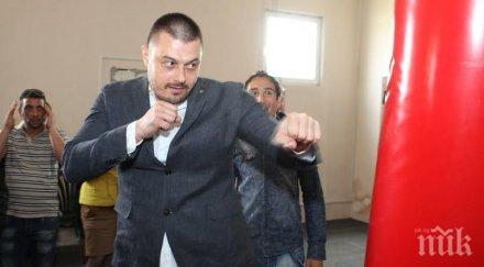 бареков tv7 цензурира