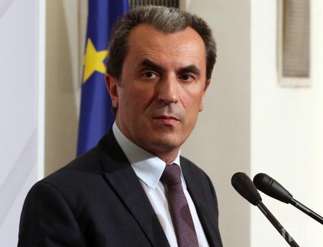 Орешарски ядосан: Докато моите министри помагаха, кметът на Варна даваше интервюта