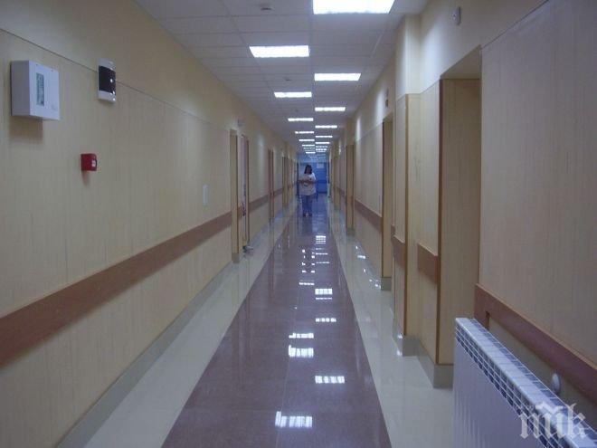 Кипърският президент се лекува от гастроентерит, постъпи в болница