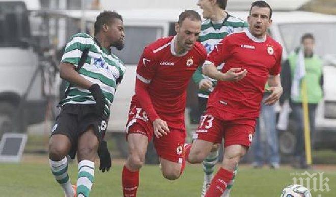 ЦСКА губи Апостол Попов за седмица