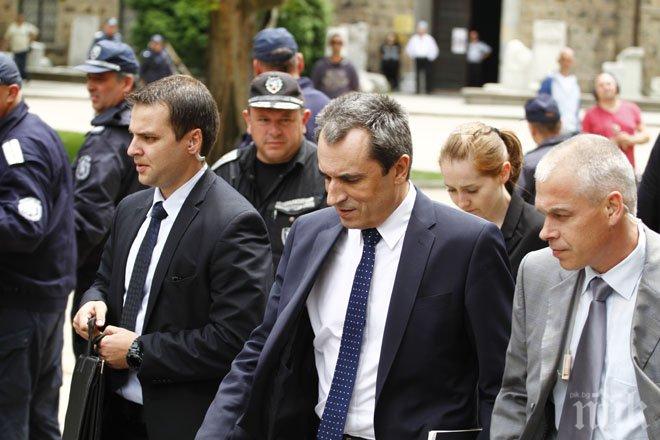 Само в ПИК! Орешарски се разочаровал от политиката, чака да подаде оставка, за да се оттегли завинаги!