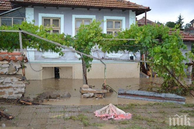 Тежката равносметка до момента: 2 дечица, 6 жени и 1 мъж са в моргата