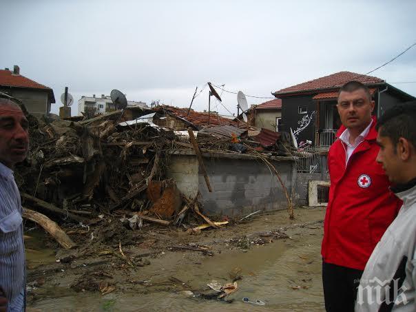 Бареков за трагедията във Варна: Къде бяха снощи Борисов и Орешарски?